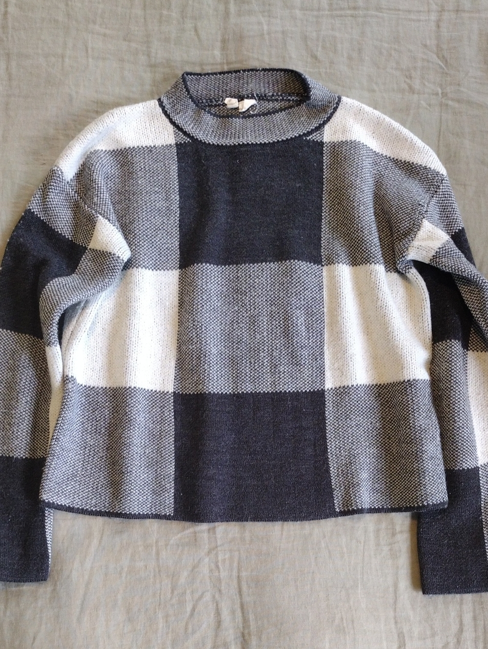 Anthropologie Gray & White Check Knit Sweater - Women's Crewneck